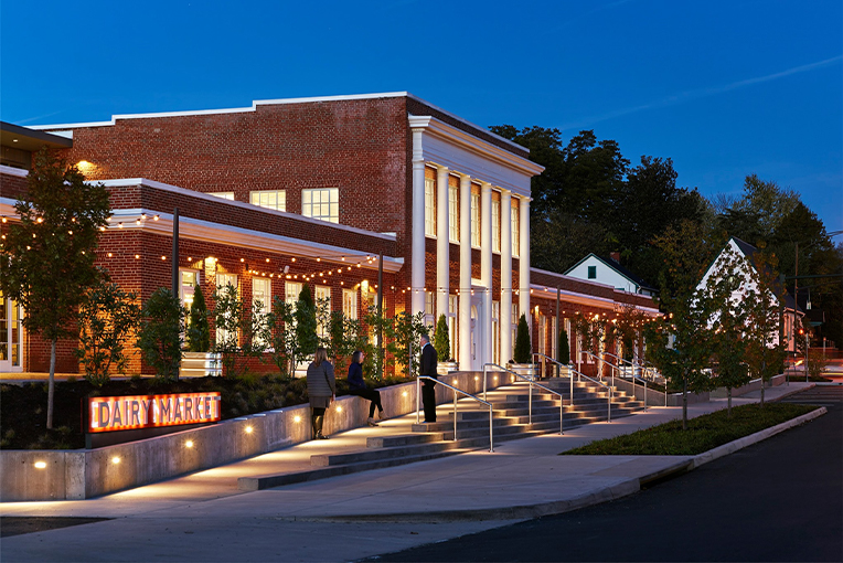 Riverstone Classic Construction. Forward Mindset.